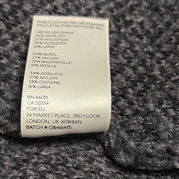 Your Neighbors Men's Cozy Charcoal Cardigan, size medium - Picture 9 of 10